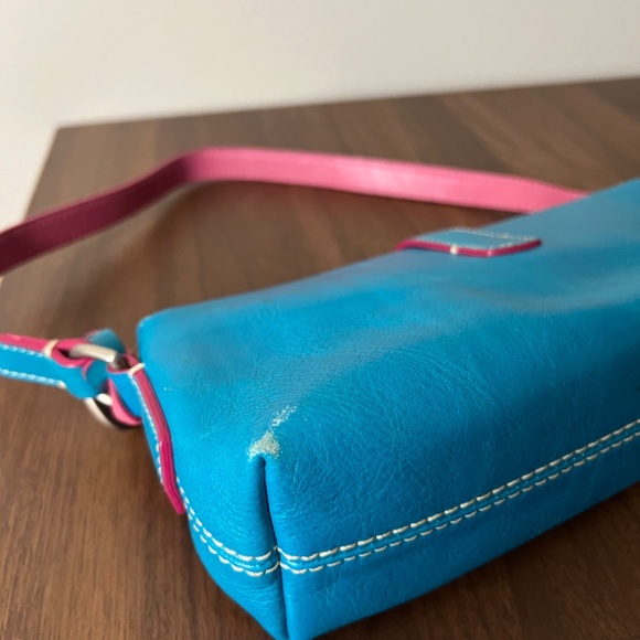 Dooney & Bourke Leather Heart Buckle Bag - Picture 4 of 9